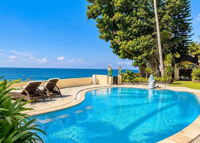 Relax Bali Resort, Diving & Spa, Ocean Front Курортный комплекс 4*