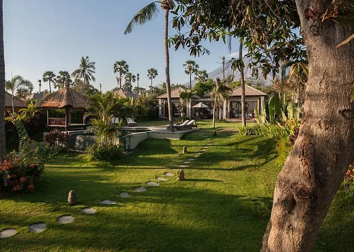 Relax Bali Resort, Diving & Spa, Ocean Front 4* Tulamben