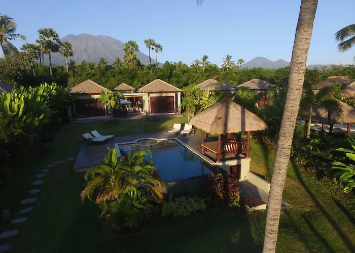 Курортный комплекс Relax Bali Resort, Diving & Spa, Ocean Front Туламбен